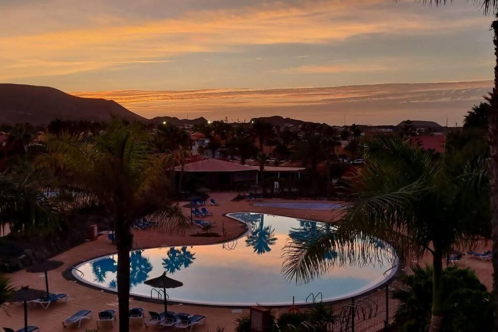 Appartamento Frangipani Con Terrazza E Piscina Corralejo Exterior foto