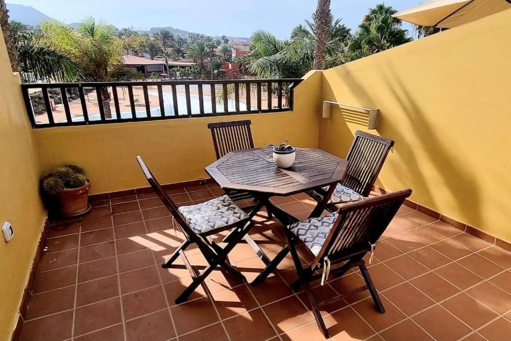 Appartamento Frangipani Con Terrazza E Piscina Corralejo Exterior foto