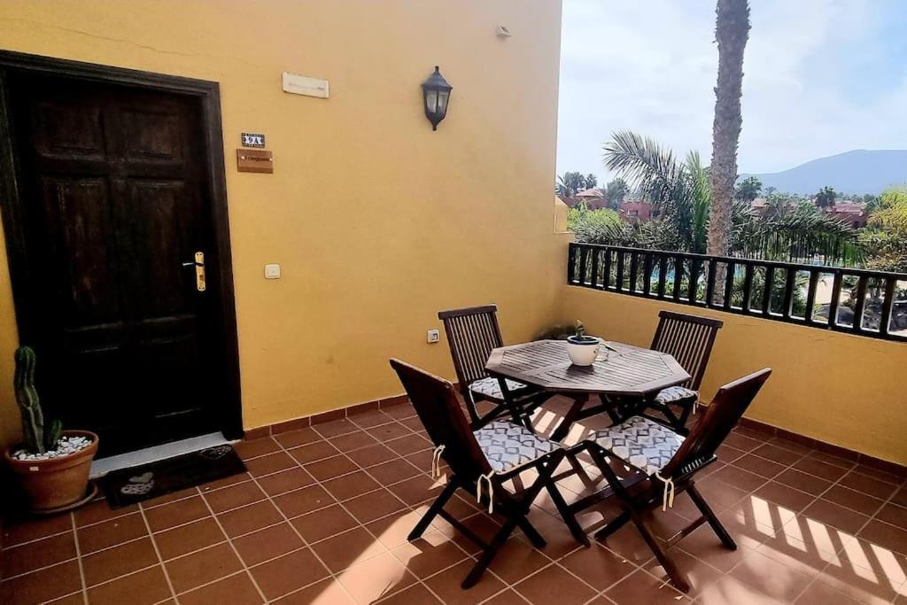 Appartamento Frangipani Con Terrazza E Piscina Corralejo Exterior foto